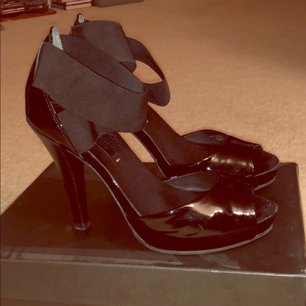 BCBG Max Azria Monroe Open Toe Pump Women’s 9.5